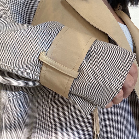 *SOLD* Oversized trench - Picture 9 of 10